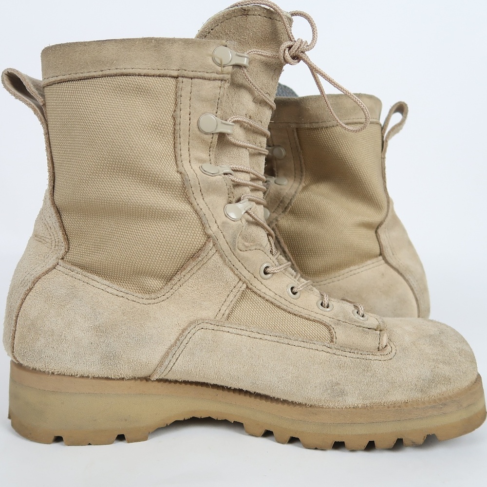 GoreTex Wellco Military Boots Men’s Size 8.5 R GTX